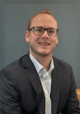 10_Mandelkow, Austin&rsquo;s headshot